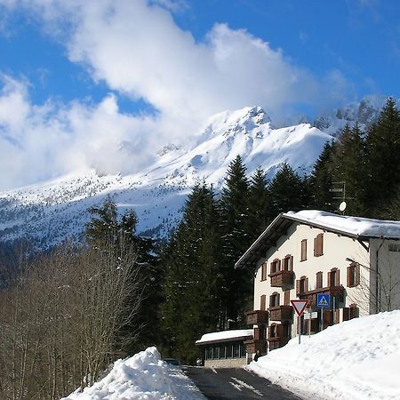 Hotel Spampatti カスティオーネ・デッラ・プレゾラーナ エクステリア 写真